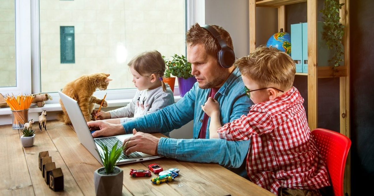 Working in a Call Center: Everything You Need to Know